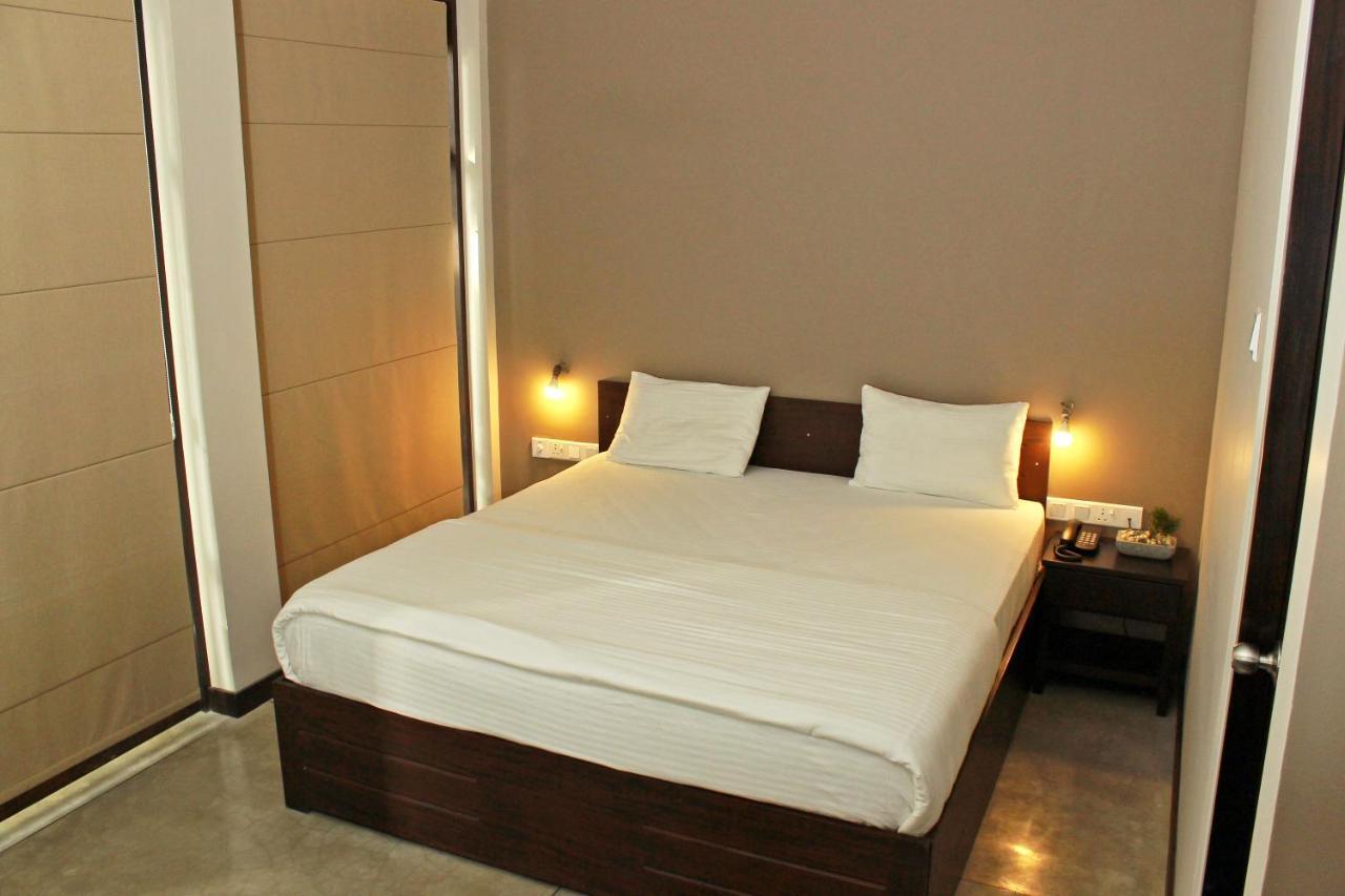 Ahas Gawwa Hotel Padukka Luaran gambar
