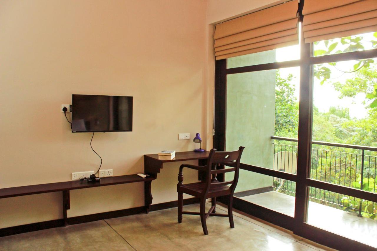Ahas Gawwa Hotel Padukka Luaran gambar