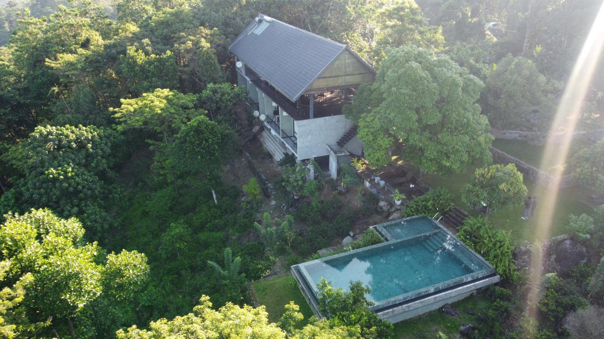 Ahas Gawwa Hotel Padukka Luaran gambar