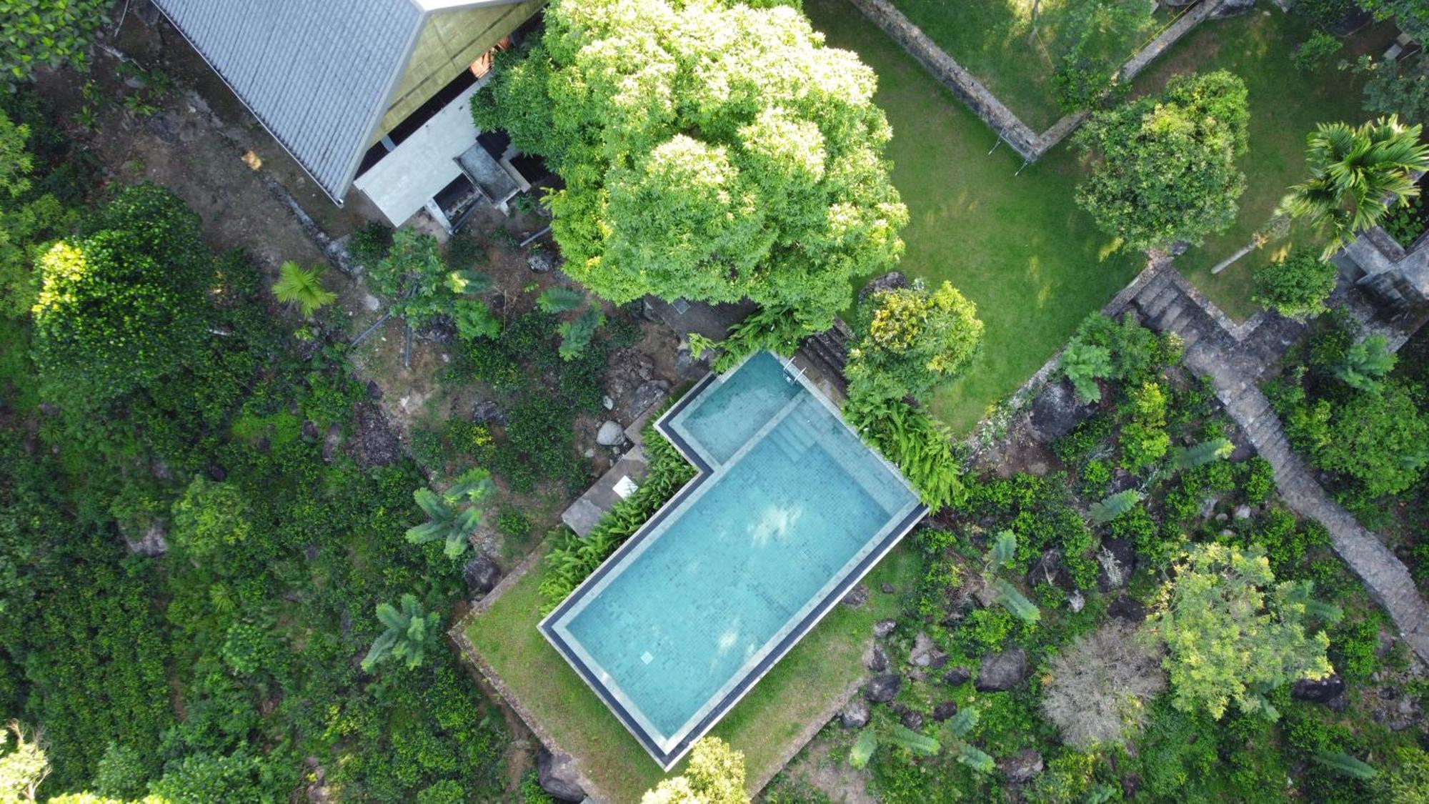 Ahas Gawwa Hotel Padukka Luaran gambar